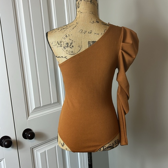 TCEC bodysuit small - Picture 4 of 5